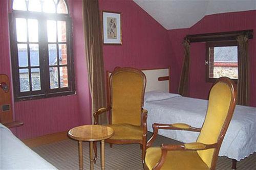 Hotel-Restaurant De L'Abbaye Plancoët Szoba fotó